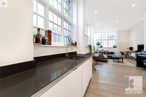Kitchen/Living Area