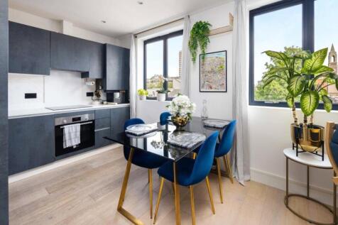 Living Room/Kitchen