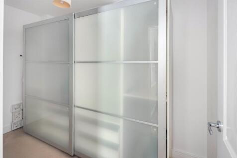 Walk-In Wardrobe