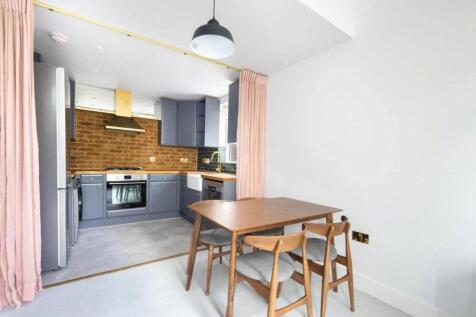 Living Room/Kitchen