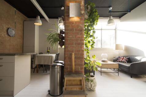 Kitchen/Living Area
