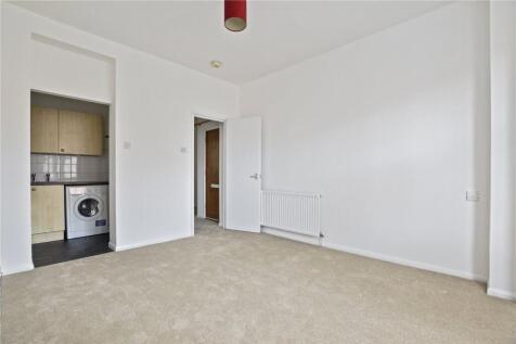 Living Room/Kitchen