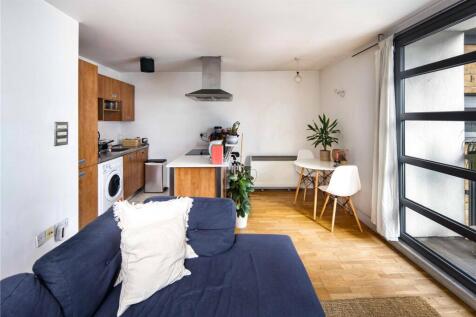 Living Room/Kitchen