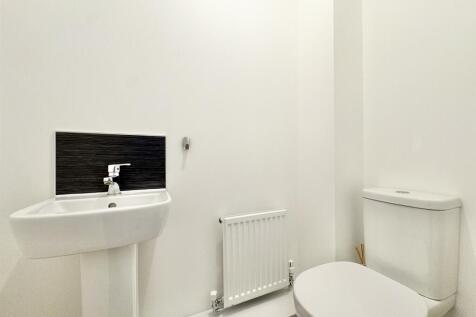 Cloakroom/wc