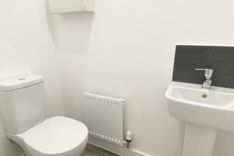 Cloakroom/wc