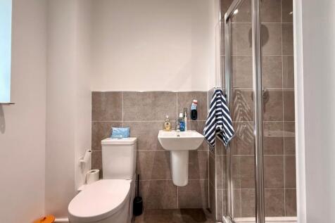 En-suite Bathroom