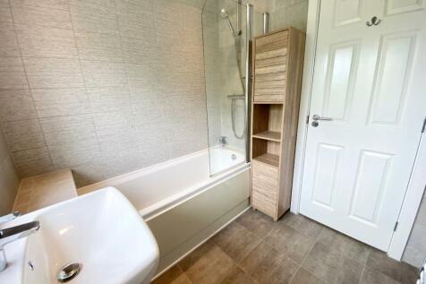 HOUSE BATHROOM