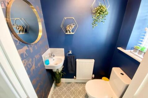 CLOAKSROOM / W.C
