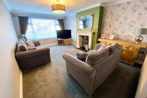 SPACIOUS LOUNGE