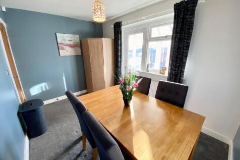 BEDROOM THREE/ DINING