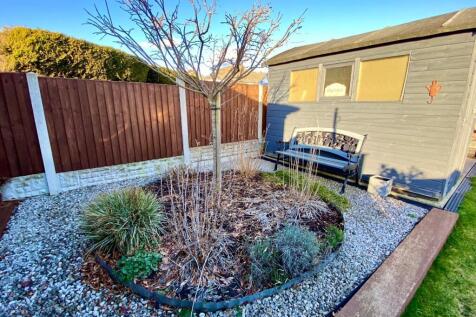 FURTHER EXTERNAL PHOTOGRAPHS
