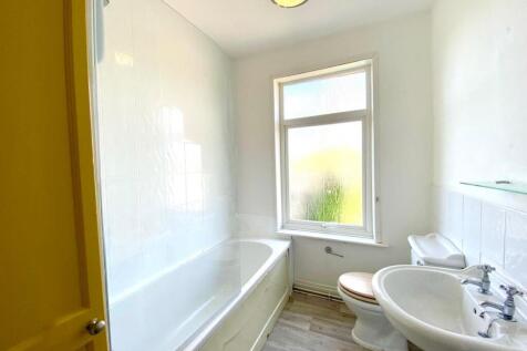 HOUSE BATHROOM
