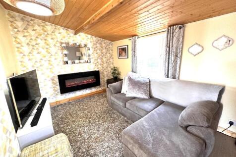 SNUG/SECOND RECEPTION