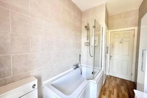 HOUSE BATHROOM
