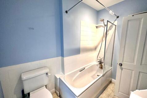 HOUSE BATHROOM