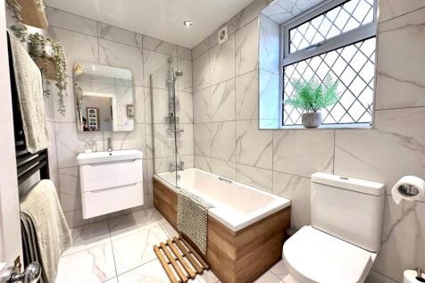HOUSE BATHROOM