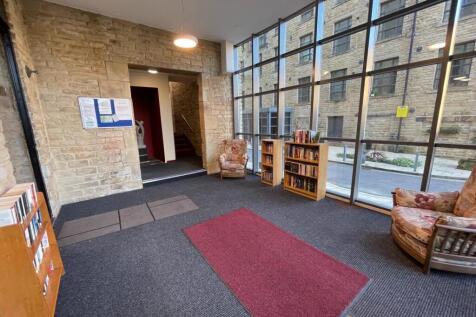 ENTRANCE LOBBY