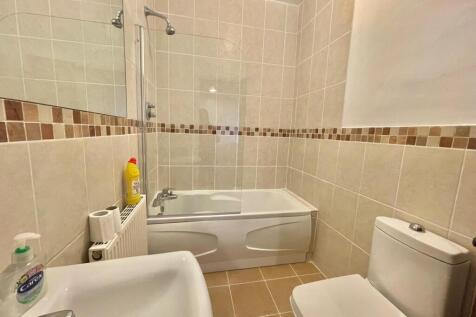 HOUSE BATHROOM