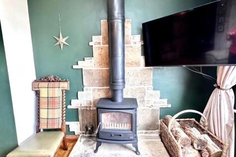 WOOD BURNING STOVE