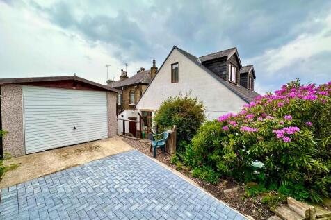 DETACHED GARAGE