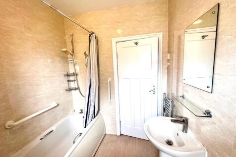 HOUSE BATHROOM