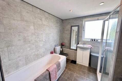 HOUSE BATHROOM
