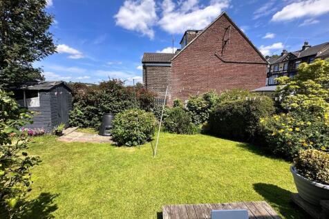 FURTHER EXTERNAL PHOTOGRAPHS