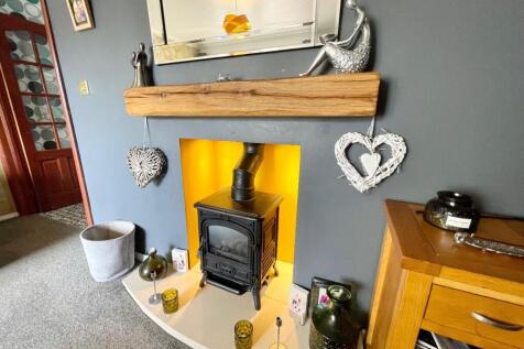 FURTHER PHOTOS