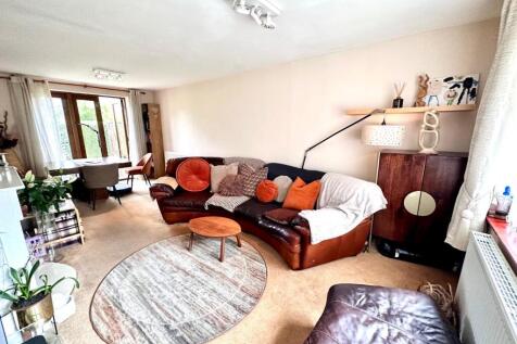 OPEN PLAN LOUNGE DINING ROOM