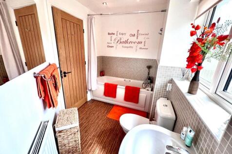 HOUSE BATHROOM