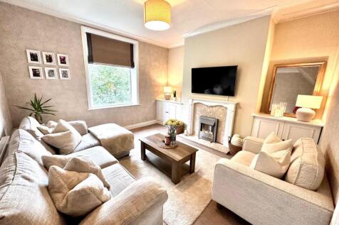 SPACIOUS LOUNGE