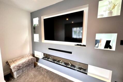 MODERN LOUNGE