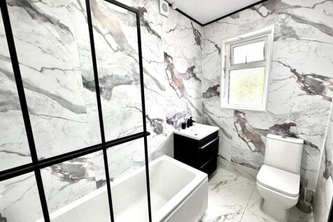 HOUSE BATHROOM