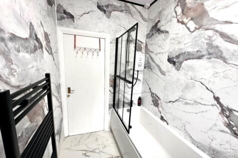 HOUSE BATHROOM