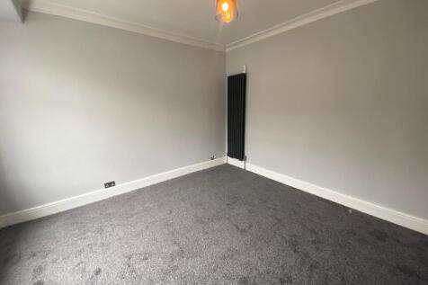 Lounge With Bay Window
