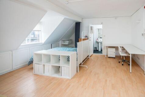 Studio Room