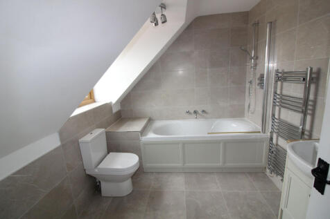 Bathroom&#39;small.JPG