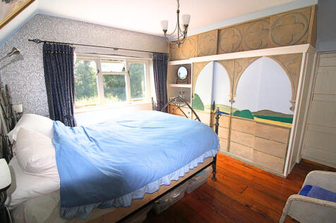 midlle room