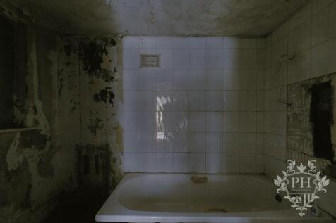 CAM02002G0-PR0142-STILL007.jpg