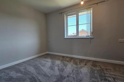 90 clough close.jpg