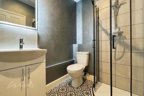 Bed 3 en-suite