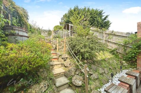 Garden 3 birling