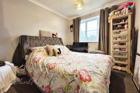 Bed 1 ewins