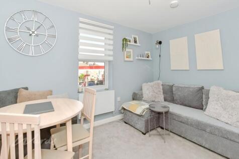 lounge 2
