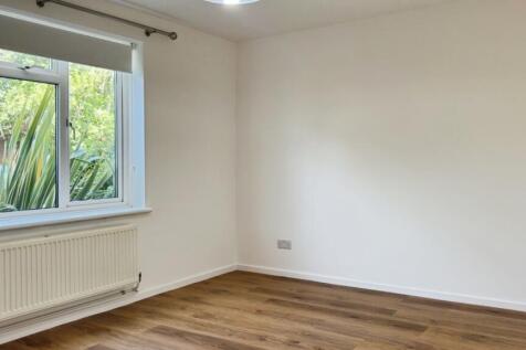 lounge bracken 