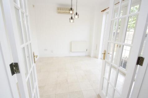 Breakfast room
