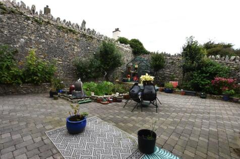 Courtyard Garden 