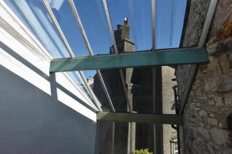 Stairwell Glass R...