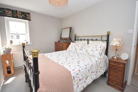 Bedroom ONe (1)