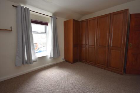 BEDROOM 1 (1)
